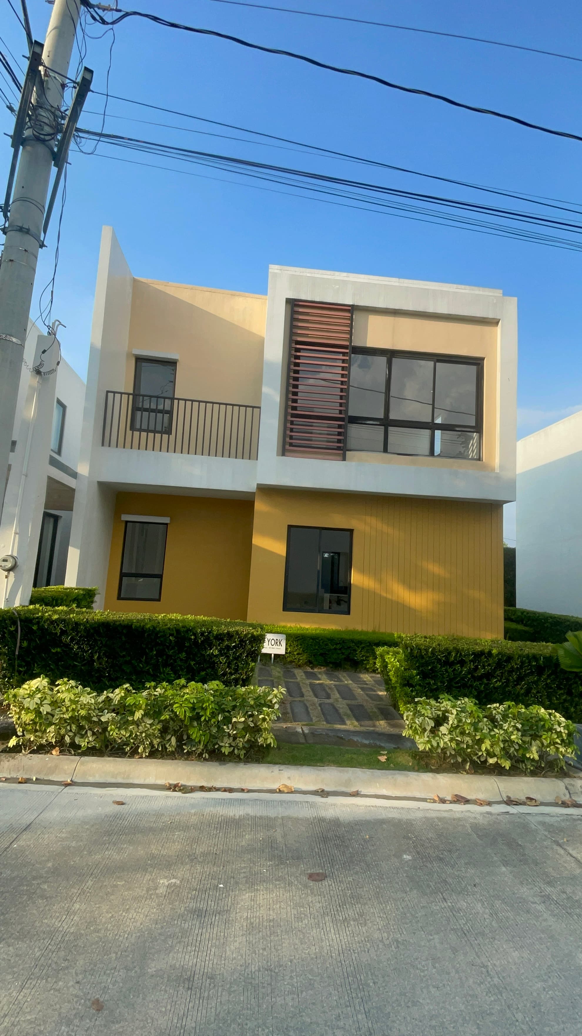 New York Unit at Anyana Bel-Air, Tanza, Cavite
