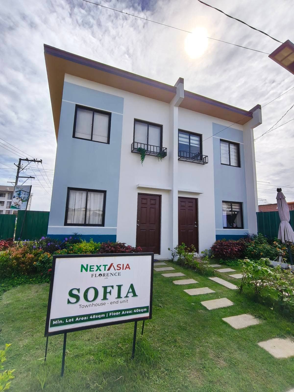 Sofia Townhouse at Florence Lipa by NextAsia