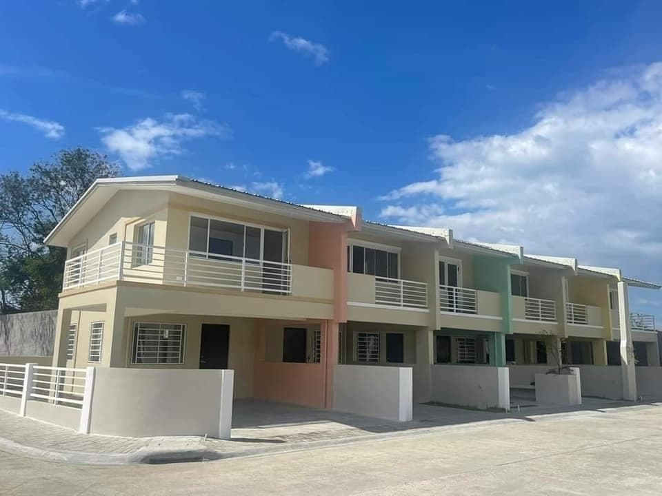 NUEVILLE TOWNHOMES - TANZA CAVITE